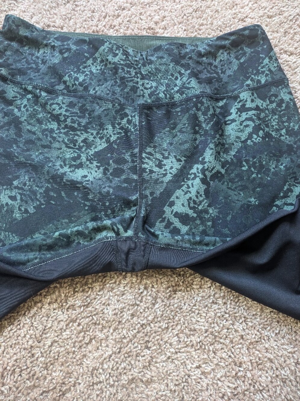 Avia Athletic Capri Leggings With Mesh Paneling Women's Size Large - Picture 4 of 10